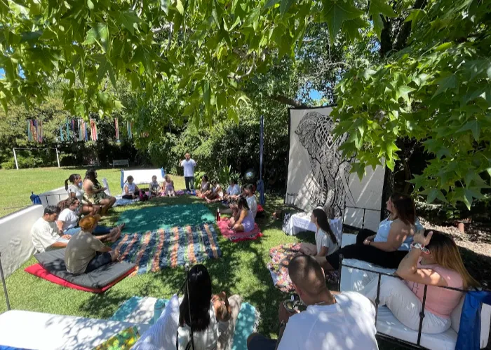 Experiencia vivencial integrando cuerpo y emoción